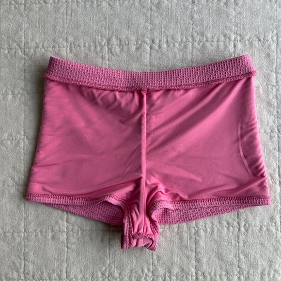 Dippin Daisy Farrah Elastic Waist Booty Short, Bubblegum Waffle, Size S - Picture 4 of 10